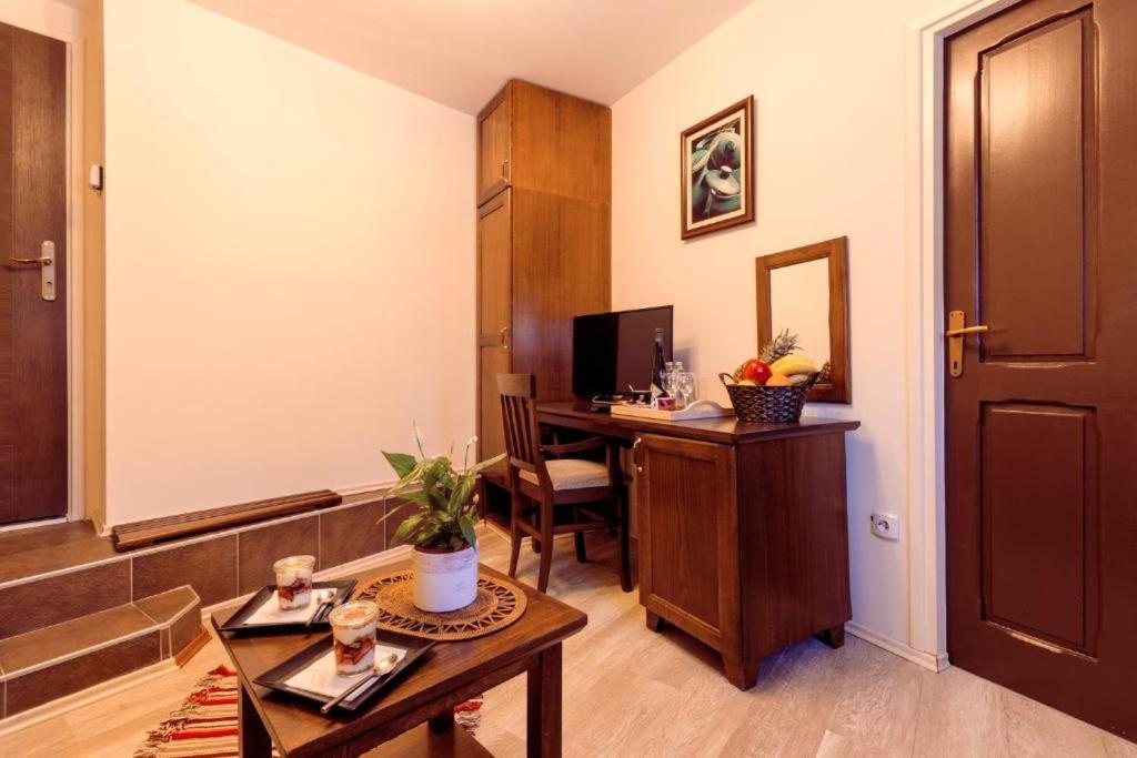 Downtown Rooms นิส ภายนอก รูปภาพ