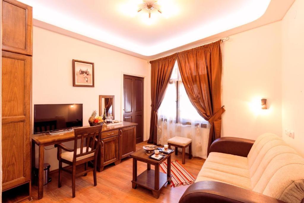 Downtown Rooms นิส ภายนอก รูปภาพ