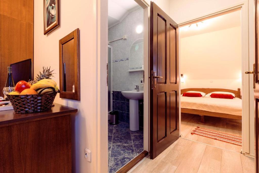 Downtown Rooms นิส ภายนอก รูปภาพ